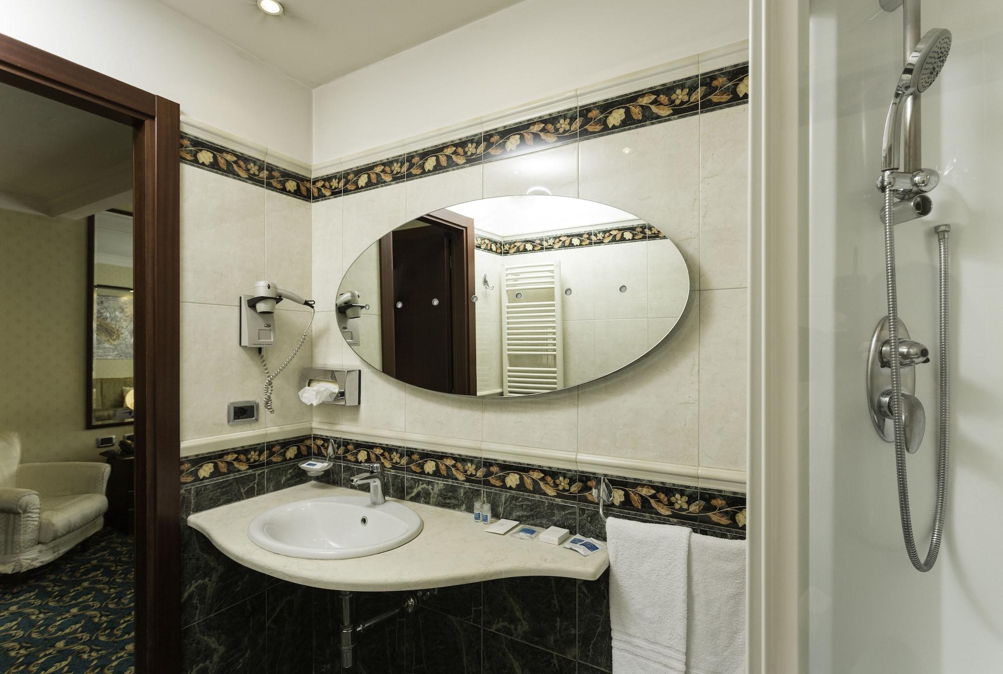 Millennhotel 3*博洛尼亚